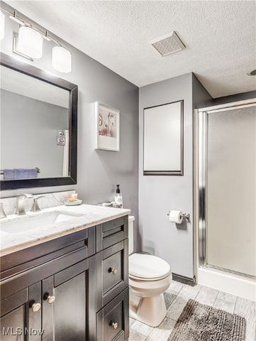 623 Meredith Lane, Cuyahoga Falls, OH 44223