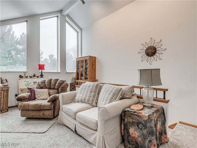 623 Meredith Lane, Cuyahoga Falls, OH 44223