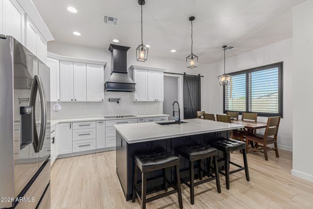 5628 E PONY TRACK Lane, San Tan Valley, AZ 85140