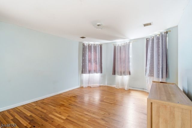 524 Mulberry St, Newark City, NJ 07114