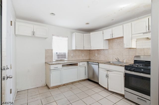 524 Mulberry St, Newark City, NJ 07114