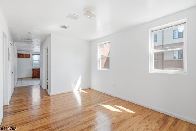 524 Mulberry St, Newark City, NJ 07114