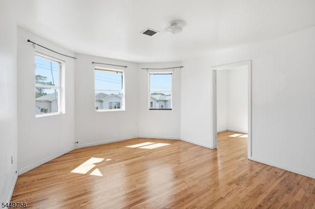 524 Mulberry St, Newark City, NJ 07114