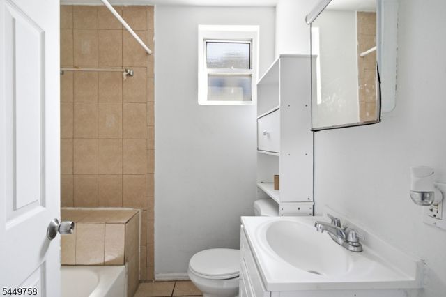 524 Mulberry St, Newark City, NJ 07114