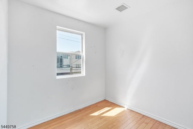524 Mulberry St, Newark City, NJ 07114