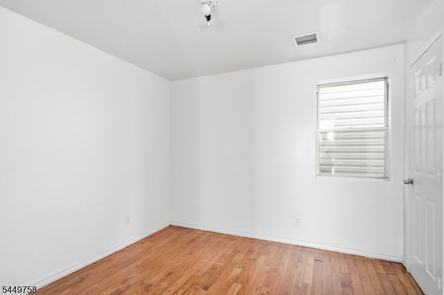 524 Mulberry St, Newark City, NJ 07114