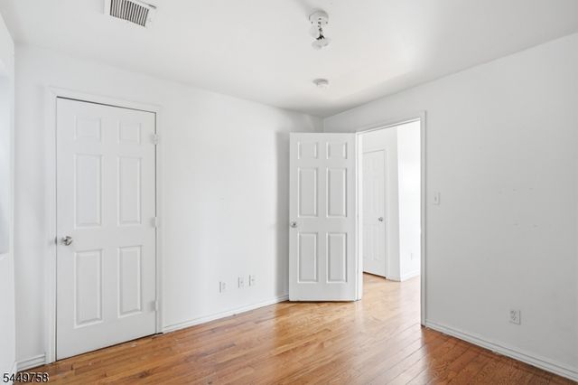 524 Mulberry St, Newark City, NJ 07114
