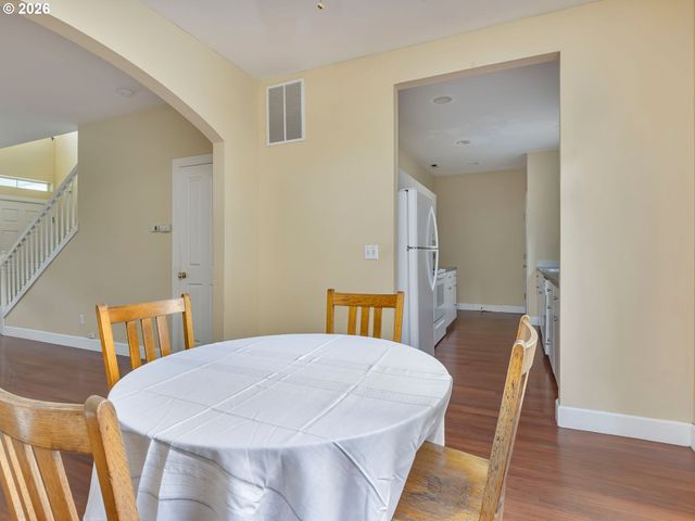 1709 Se CLINTON St, Portland, OR 97202