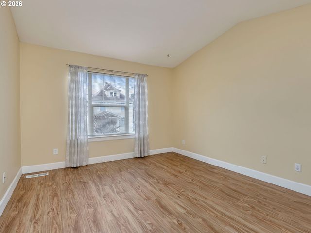 1709 Se CLINTON St, Portland, OR 97202