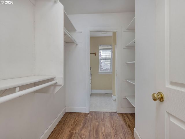 1709 Se CLINTON St, Portland, OR 97202