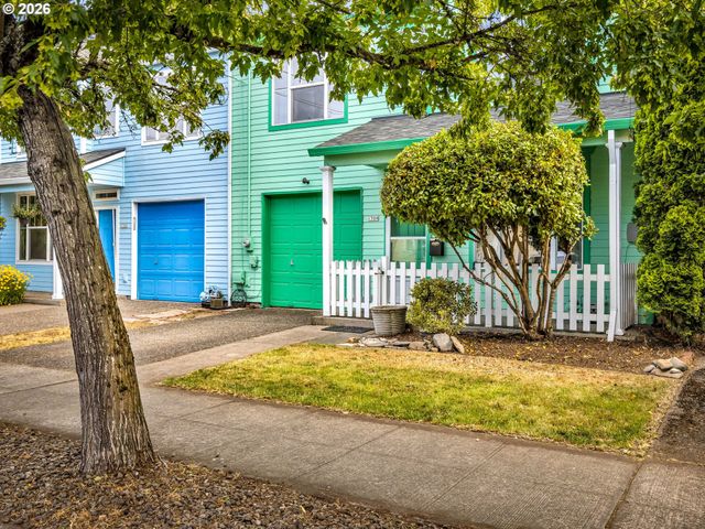 1709 Se CLINTON St, Portland, OR 97202