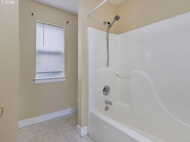 1709 Se CLINTON St, Portland, OR 97202