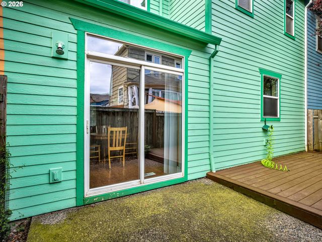 1709 Se CLINTON St, Portland, OR 97202