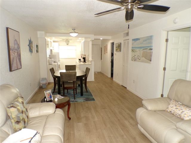 649 TAMIAMI TRAIL S 305, Venice, FL 34285