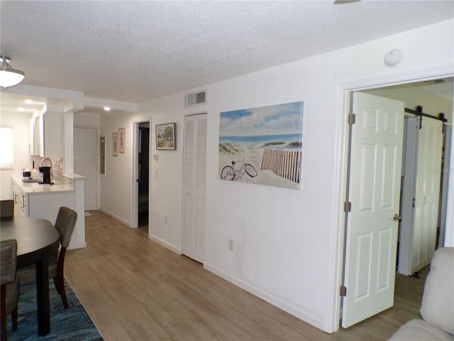 649 TAMIAMI TRAIL S 305, Venice, FL 34285