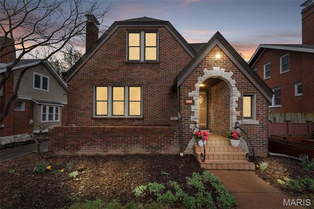 334 Marion Avenue, St Louis, MO 63119