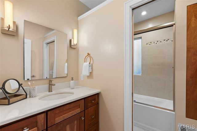 334 Marion Avenue, St Louis, MO 63119