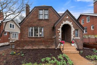 334 Marion Avenue, St Louis, MO 63119