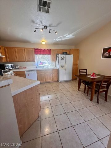 3320 Redwood Ridge Way, North Las Vegas, NV 89031