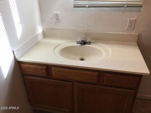 1711 S 28TH Drive, Phoenix, AZ 85009