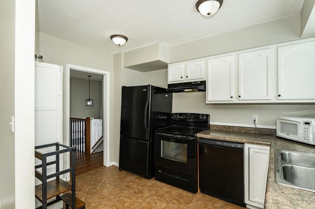 1552 5th Avenue SW, Rochester, MN 55902