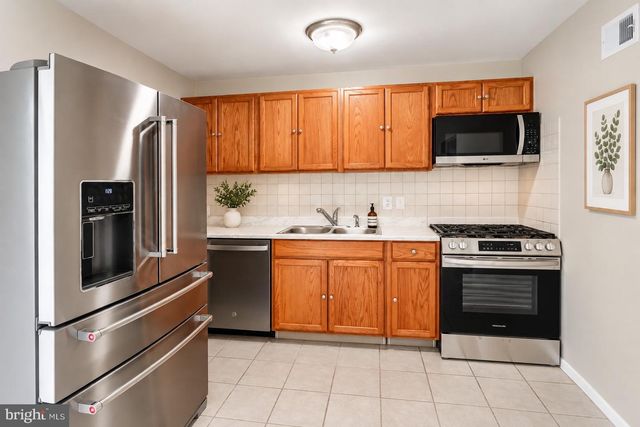 13107 KUMAR CT, Woodbridge, VA 22193