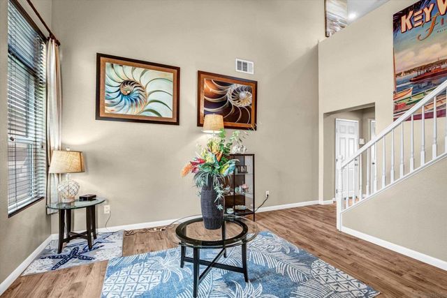 3985 Carino Way, Oceanside, CA 92057