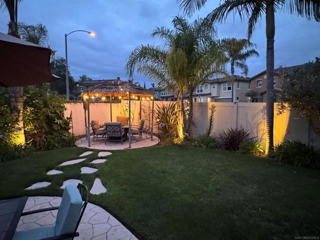 3985 Carino Way, Oceanside, CA 92057