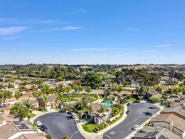3985 Carino Way, Oceanside, CA 92057