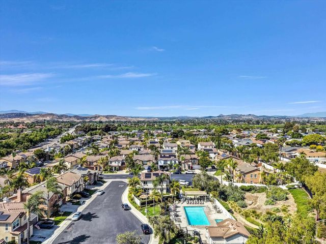 3985 Carino Way, Oceanside, CA 92057