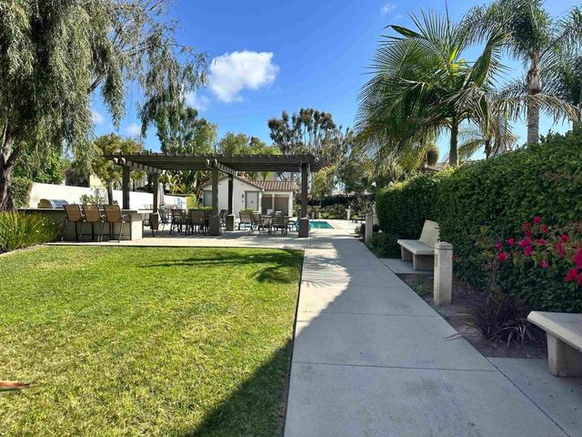 3985 Carino Way, Oceanside, CA 92057