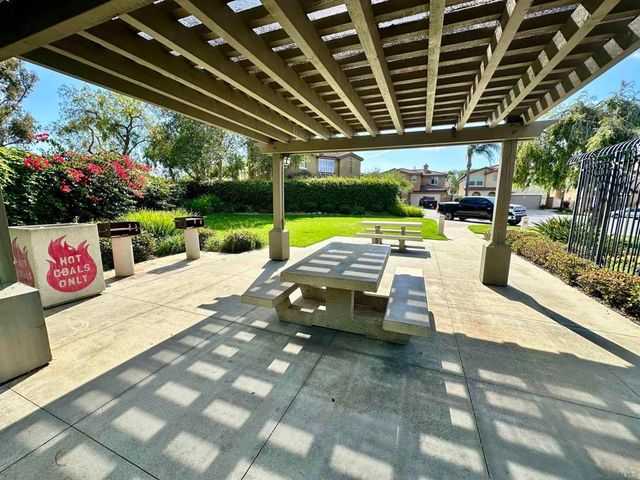 3985 Carino Way, Oceanside, CA 92057