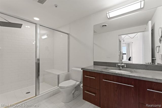 100 N Center Street 204, Royal Oak, MI 48067