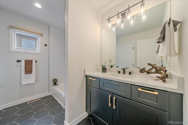 467 Harrison Street, Denver, CO 80206