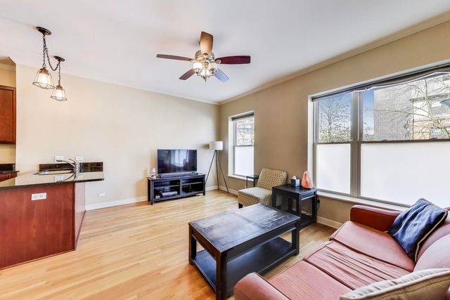1949 N WHIPPLE Street 1, Chicago, IL 60647