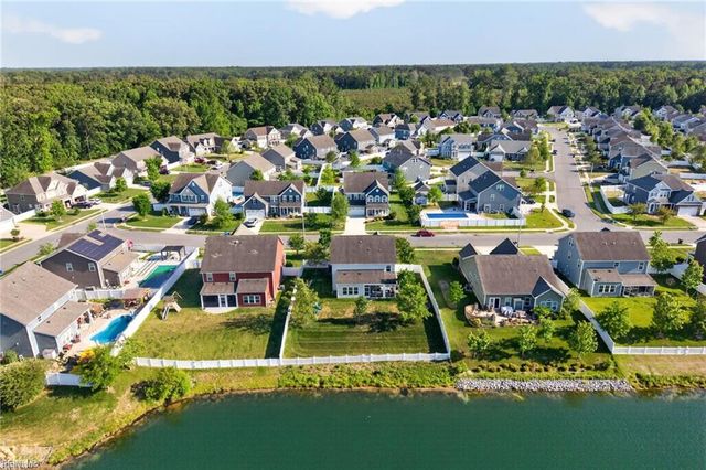 408 Mike TRL, Chesapeake, VA 23322