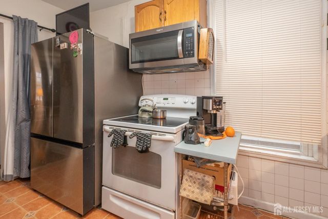 495 Amboy Avenue, Perth Amboy, NJ 08861