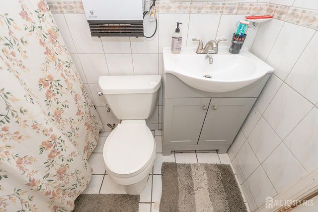 495 Amboy Avenue, Perth Amboy, NJ 08861