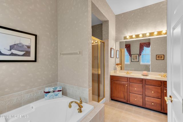 49 Shoal Road, Jackson, NJ 08527