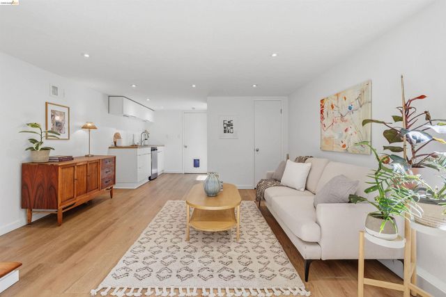 4287 Fair Ave, Oakland, CA 94619