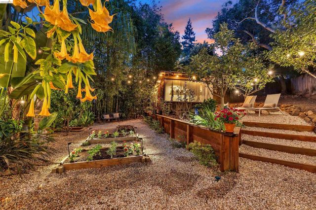 4287 Fair Ave, Oakland, CA 94619