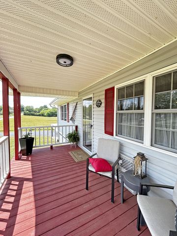 2065 Austin Rd, Lafayette, TN 37083