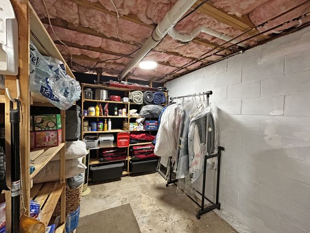 2065 Austin Rd, Lafayette, TN 37083