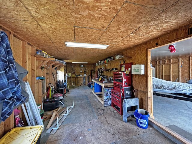2065 Austin Rd, Lafayette, TN 37083