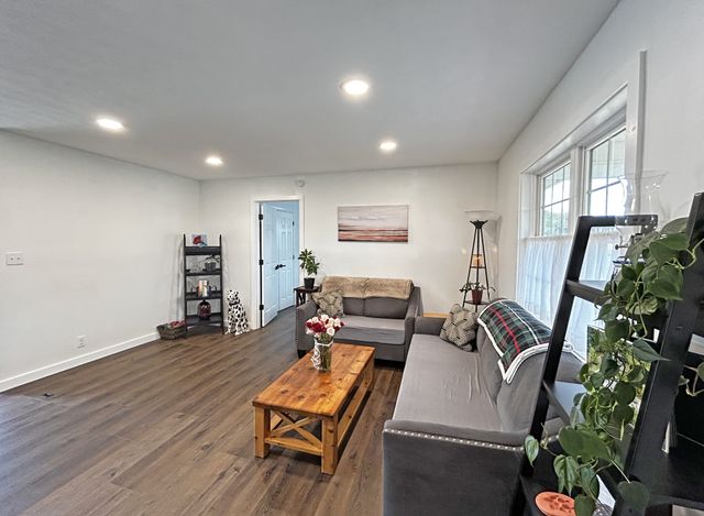 2065 Austin Rd, Lafayette, TN 37083