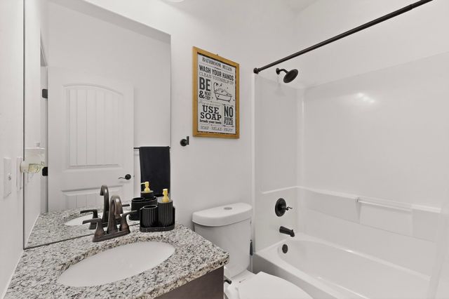 3930 Jaxson Lane, Santa Fe, NM 87507