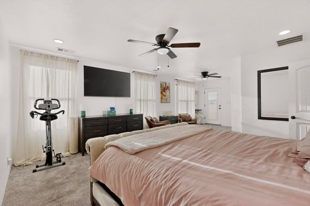 3930 Jaxson Lane, Santa Fe, NM 87507