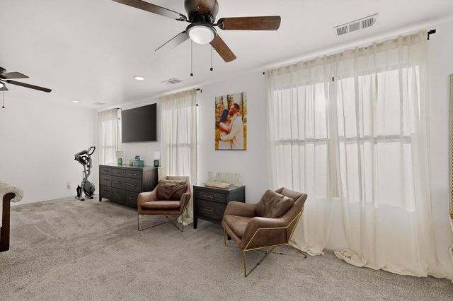 3930 Jaxson Lane, Santa Fe, NM 87507