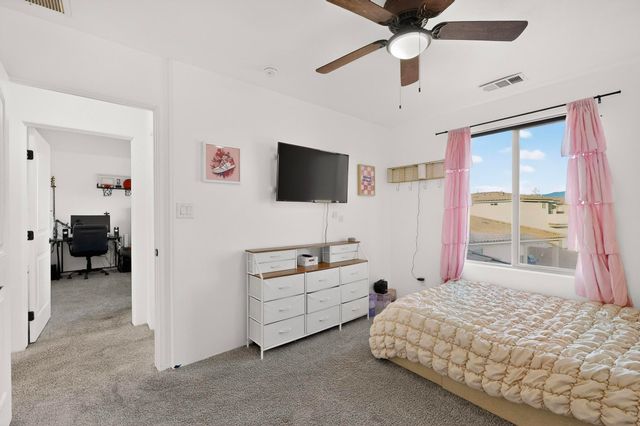 3930 Jaxson Lane, Santa Fe, NM 87507