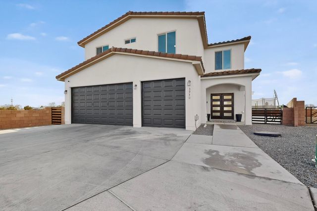 3930 Jaxson Lane, Santa Fe, NM 87507